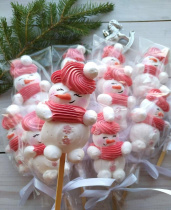 Снеговик с красн шарфиком безе