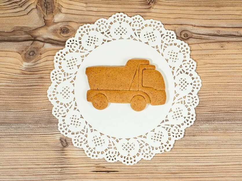 forma-dlja-pechenja-gruzovik-04.jpg грузовик 1