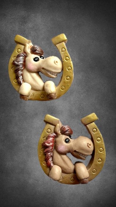 Лошадка в подкове 1