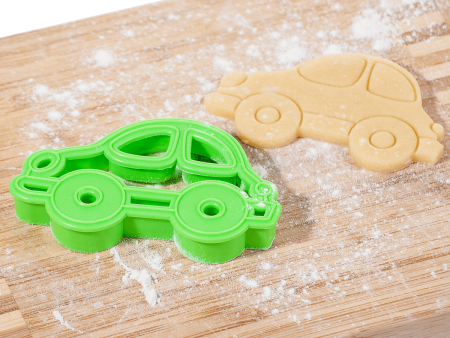 forma-dlja-vyrezki-pechenja-mashinka-02